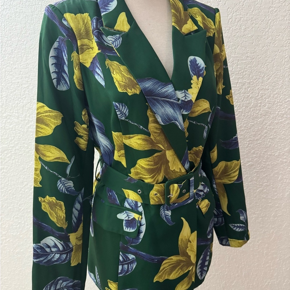 Everlynn Women’s Business Outfit Blazer - Picture 4 of 16